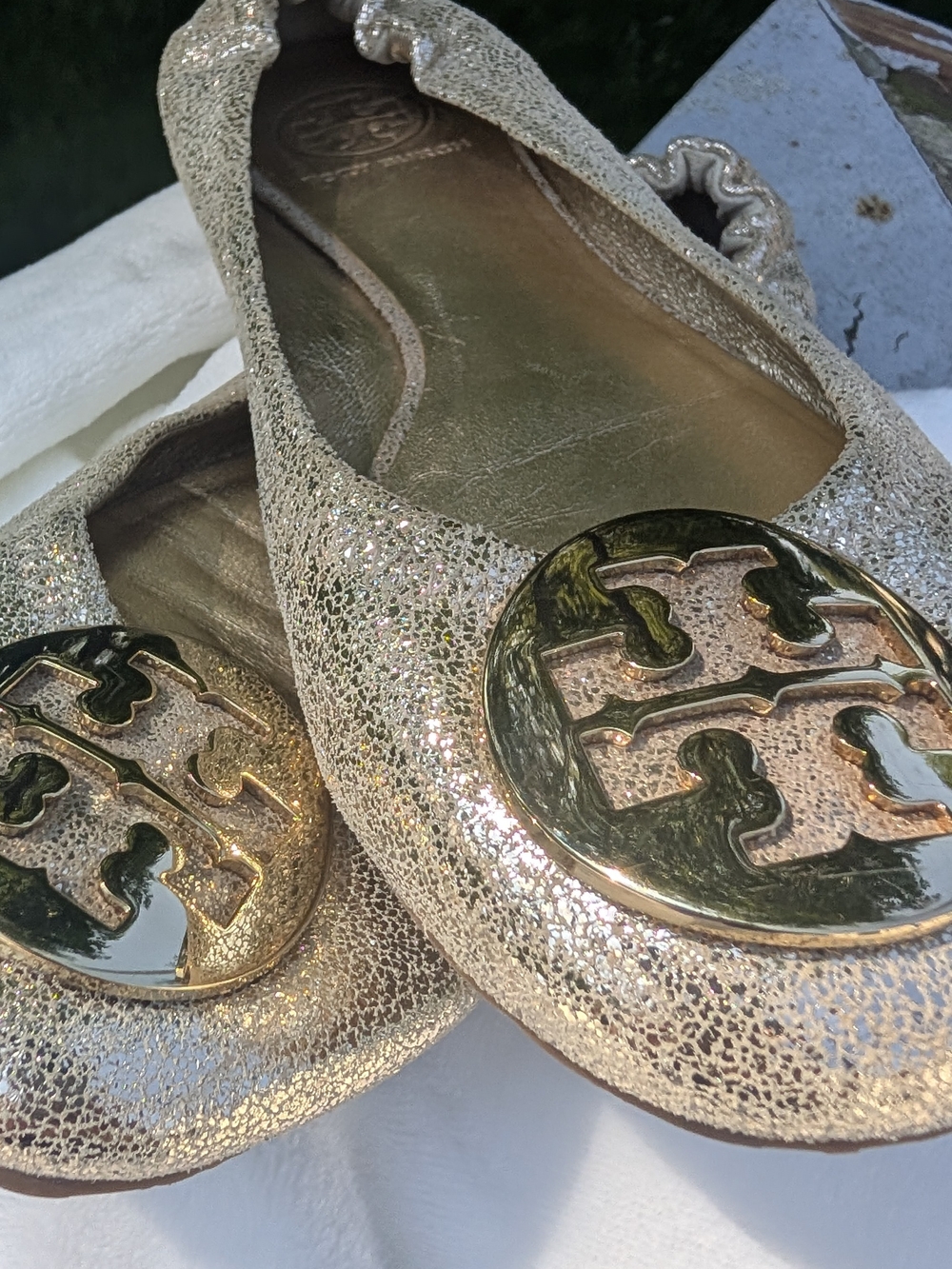 Tory Burch Glitter Gold Logo Ballet Flats. Sz 7
